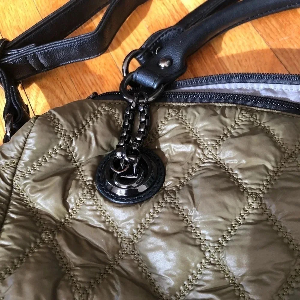 Army green crossbody bag - Picture 3 of 9